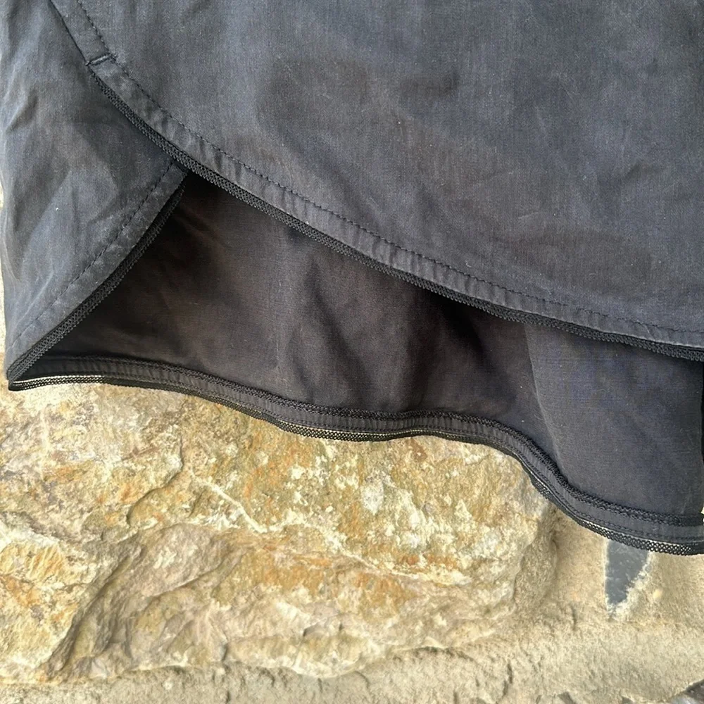 Lululemon Athletica Wake & Flow Shorts in Black Size 10